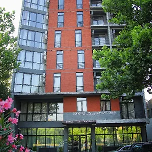 https://rogalux.alltbilisihotels.com